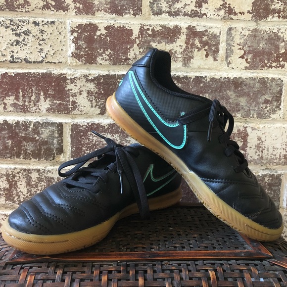 nike tiempo x indoor soccer shoes